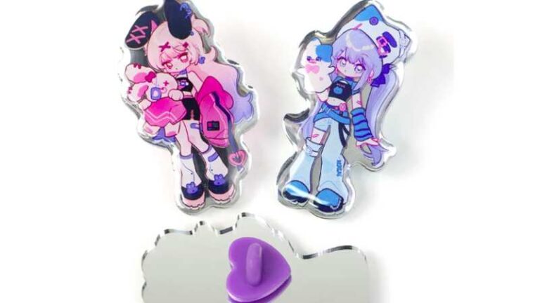 Stylish Acrylic Mirror Pins with Reflective Finish for Custom Branding